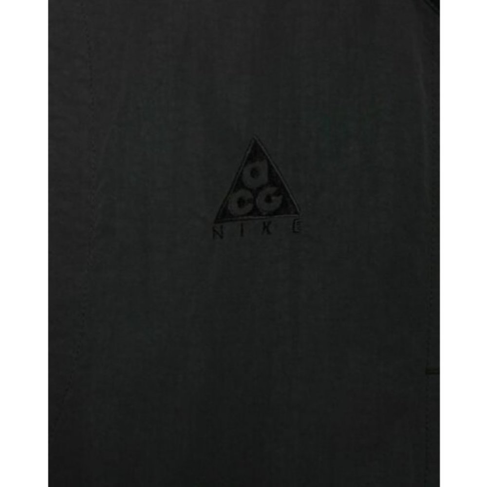 Nike ACG Black Urban Utility Full Zip Vest - Picture 12 of 13